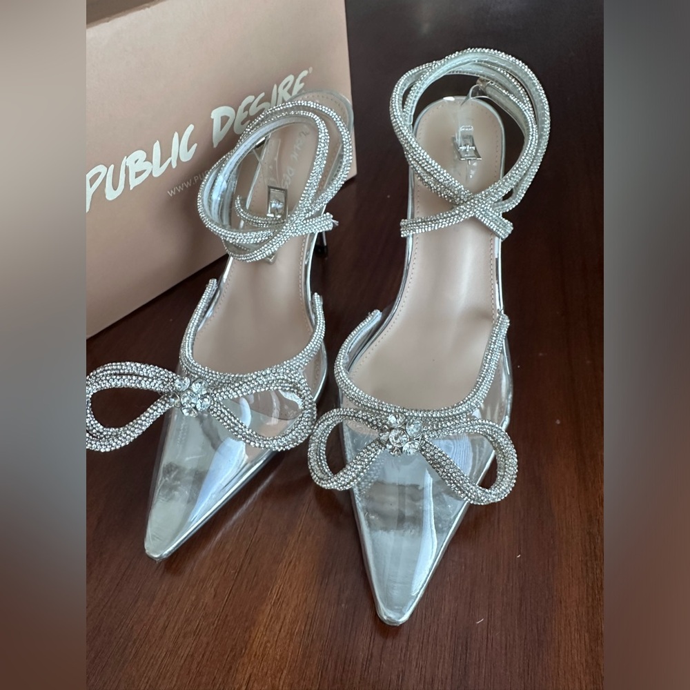 Women’s size 11 Midnight Clear Wide Fit Wrap Around Sparkly Bow High Heels